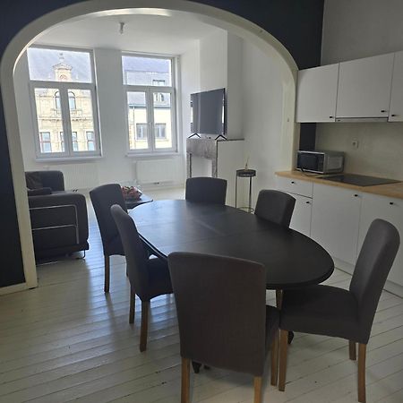 Living History - Suikernest Aparthotel Antwerpen Exteriör bild
