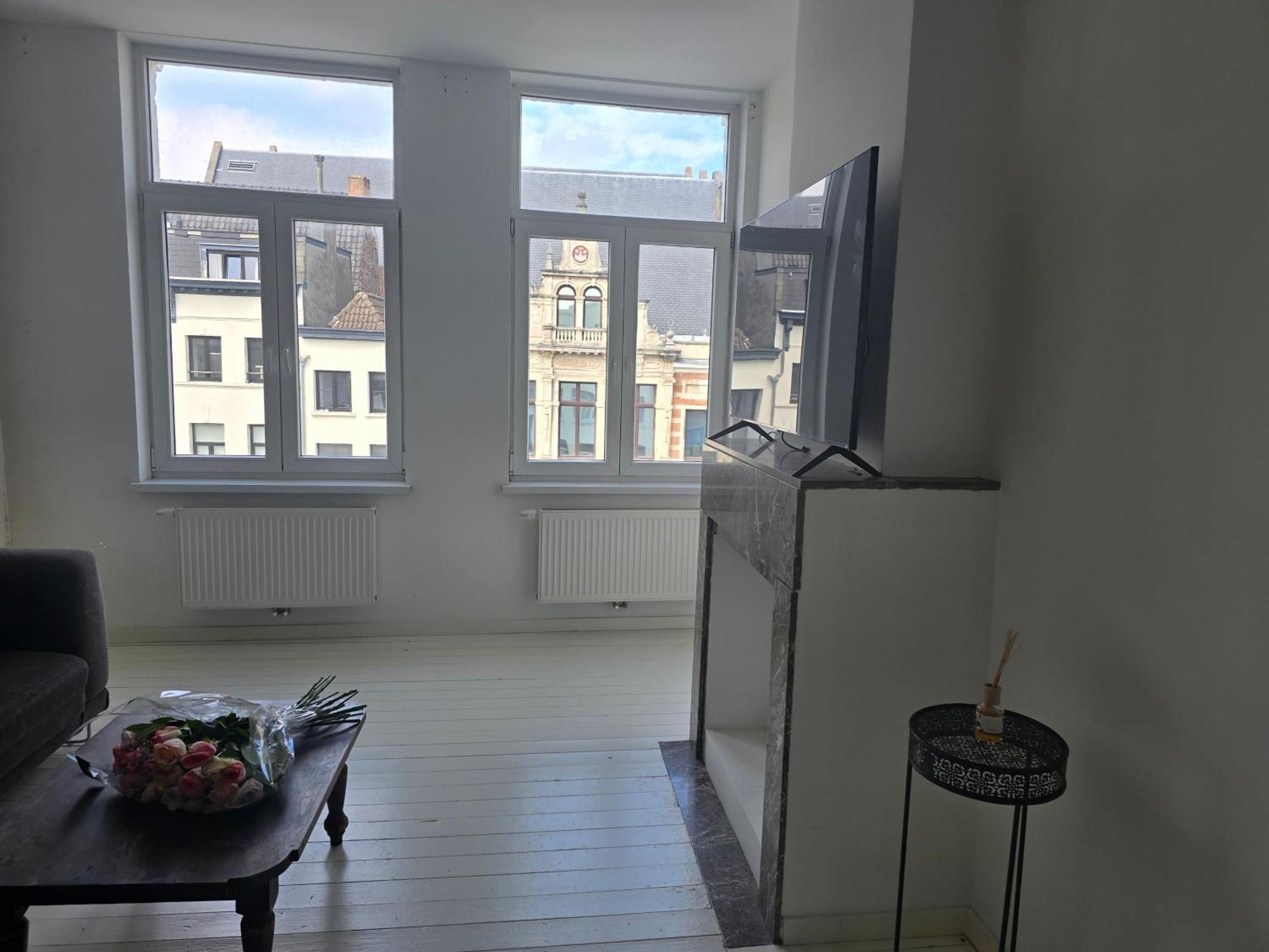 Living History - Suikernest Aparthotel Antwerpen Exteriör bild