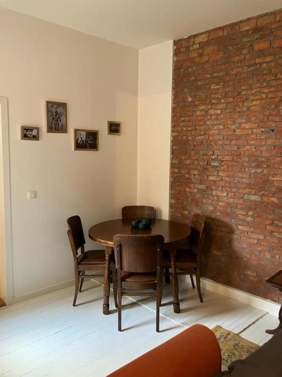 Living History - Suikernest Aparthotel Antwerpen Exteriör bild